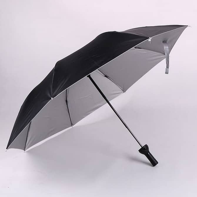 black wine-shaped bottle umbrella