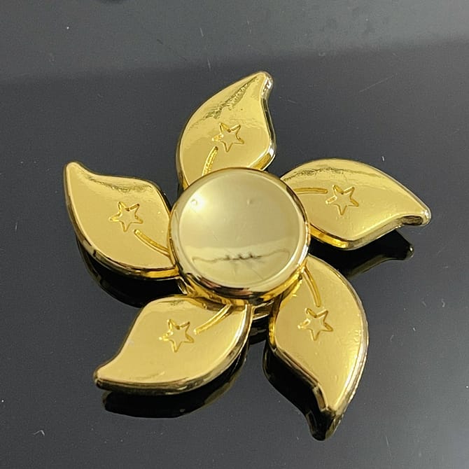 floral gold decompression fidget spinner